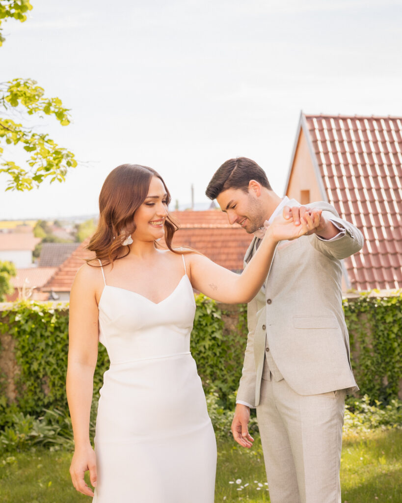 Der Firstlook einer Hochzeit im Schloss Janson